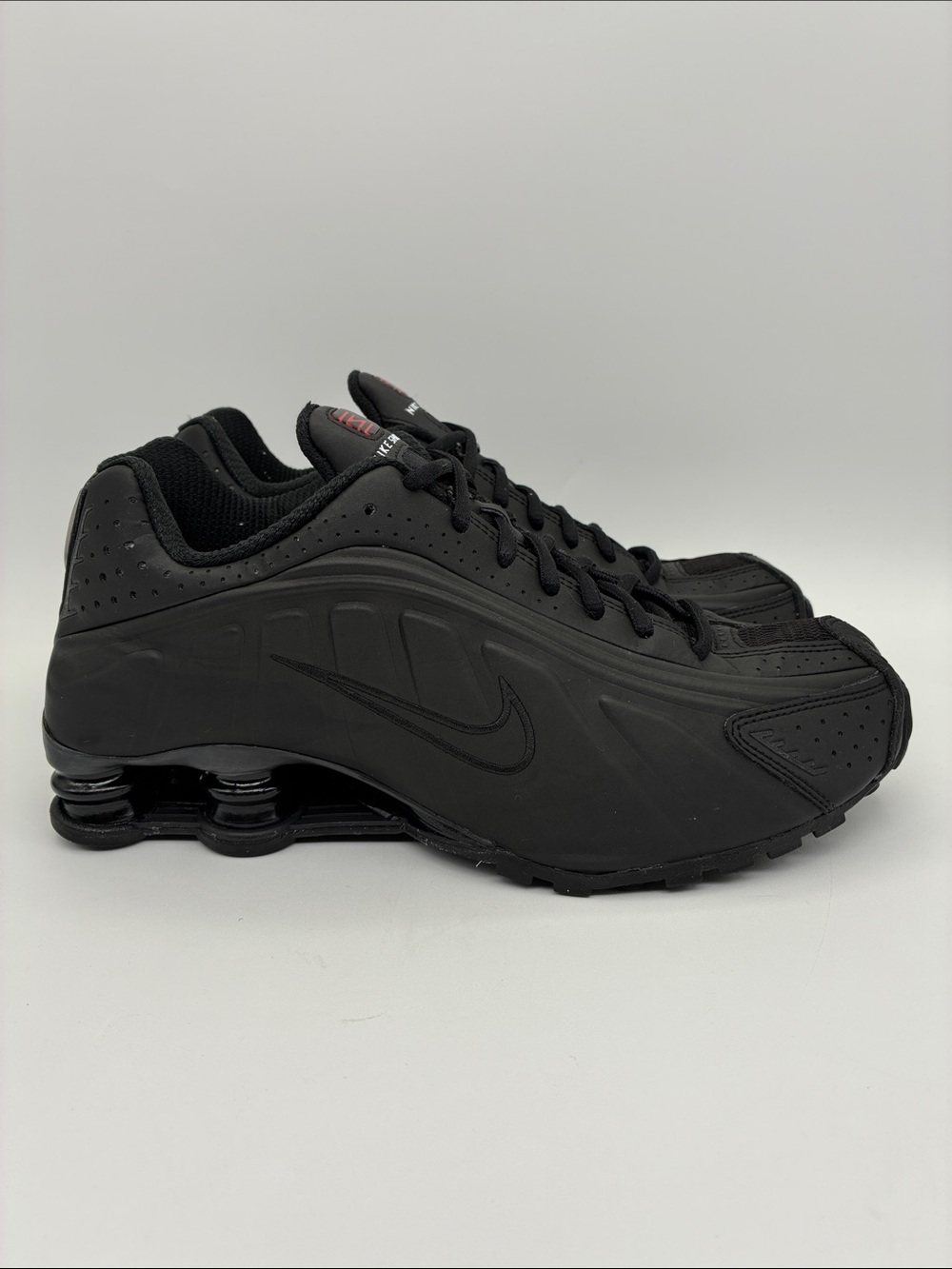 Nike Shox R4 Women's Sneakers Shoes  |  AR3565-004  |  Size: 10